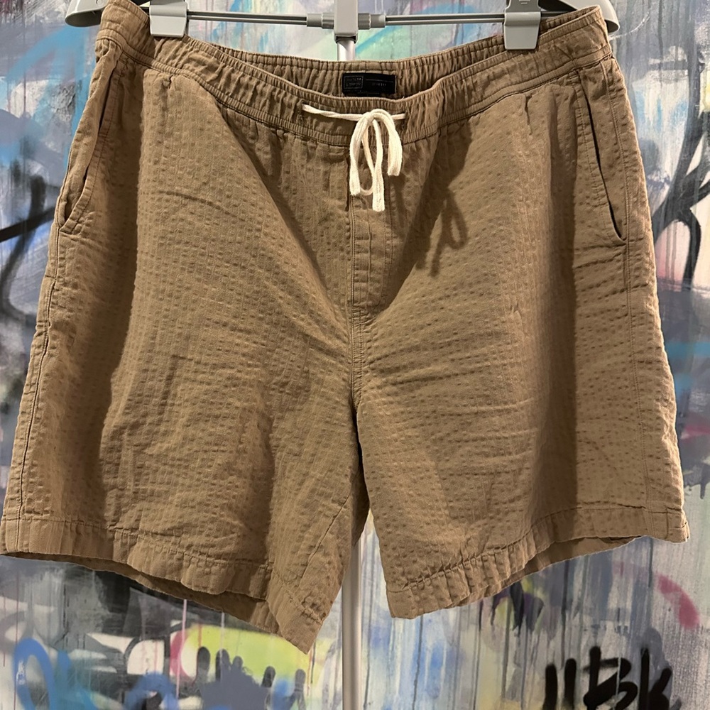 4th & Union Men's Tan Shorts